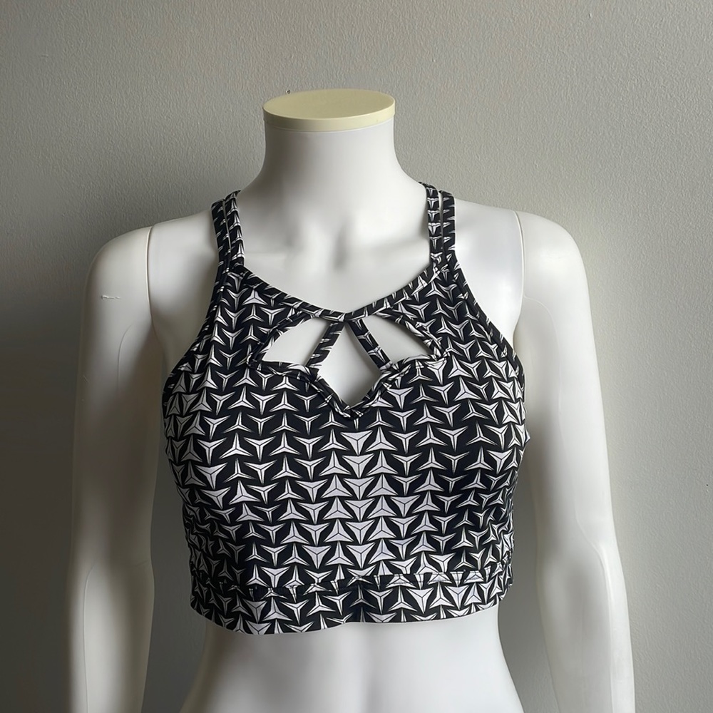 Victoria’s Secret Sports Bra Medium